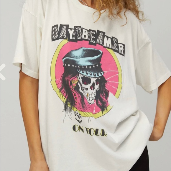 DAYDREAMER ON TOUR MERCH TEE - Picture 1 of 2